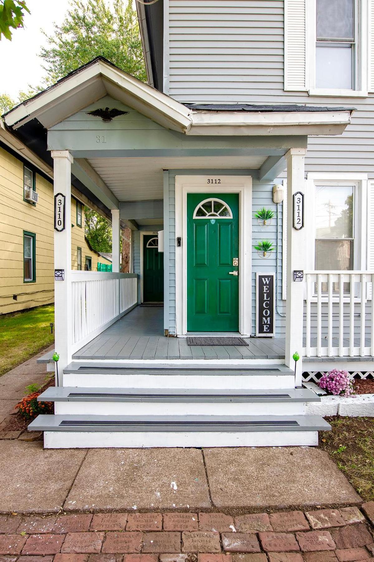 The Tremont Emerald - By Christmas Story House - Historic Charm & Modern Comfort Near Downtown With Parking, 300Mb Wifi & Self Check-In Cleveland Exterior photo